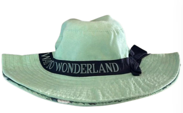 Disney Parks Epcot UK World Showcase Alice in Wonderland Bucket Hat